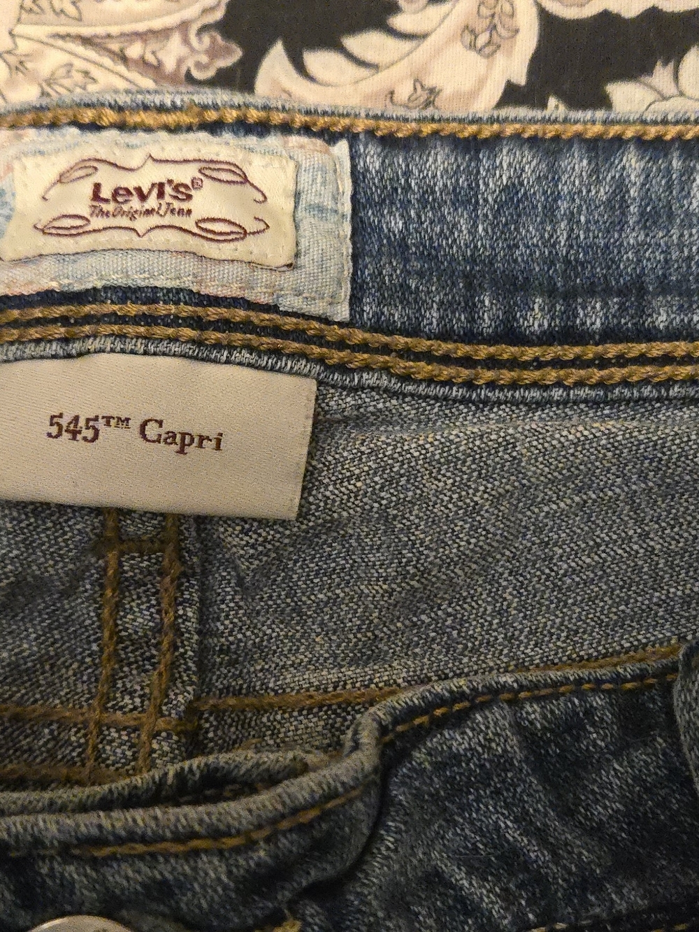 Levi's 545™ Capri Light Wash Denim Jeans